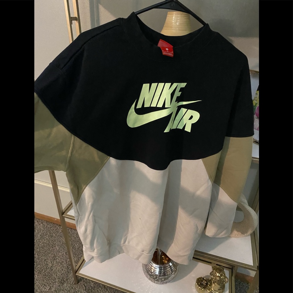 Oversized crew neck sweatshirt